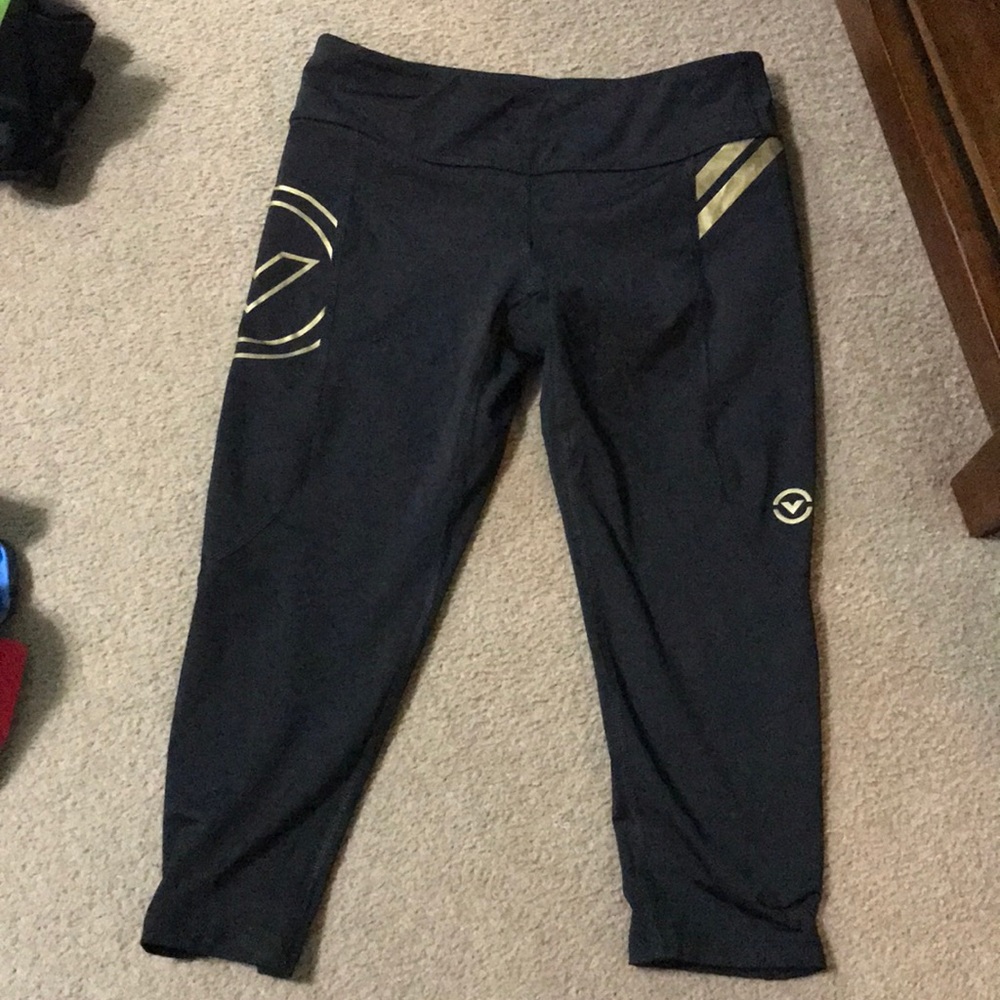 Virus compression crop pants
